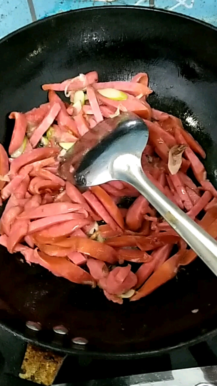 #食神大PK#蒜蓉肠炒青椒