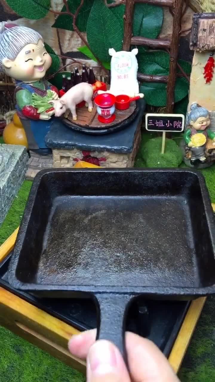 爱心笑脸煎蛋鸡蛋也要吃出仪式感呦nn打出一个“心”字一直点到最后、看谁