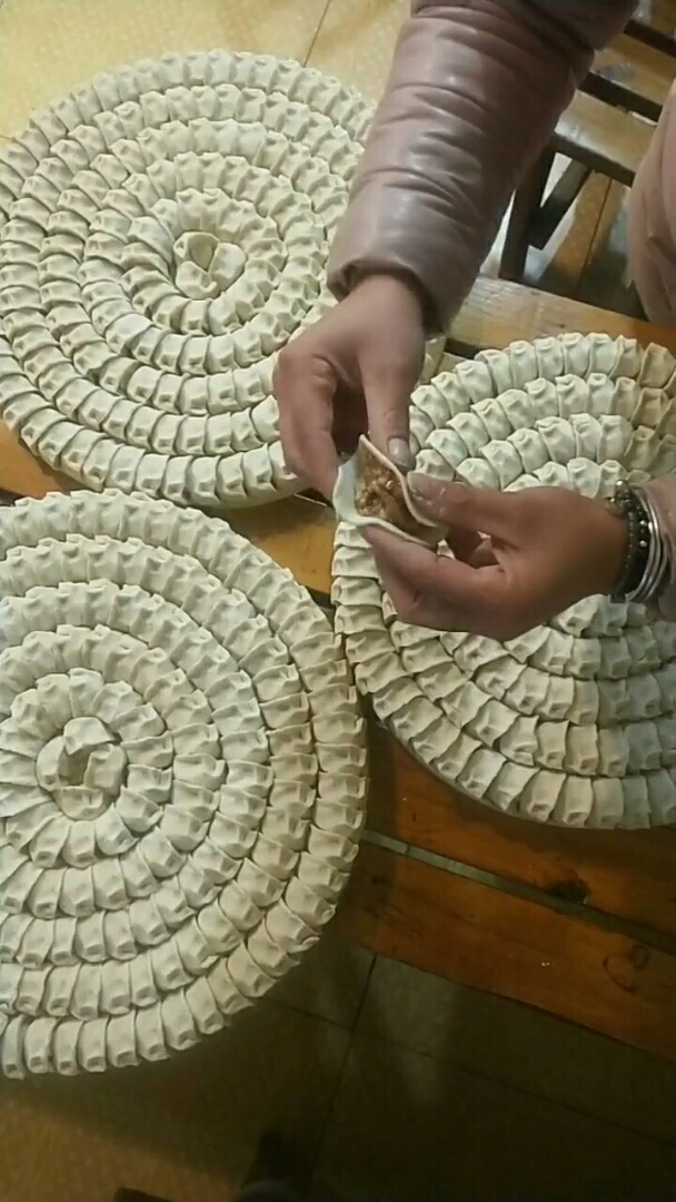 四方饺子皮见过没?包的饺子好整齐 