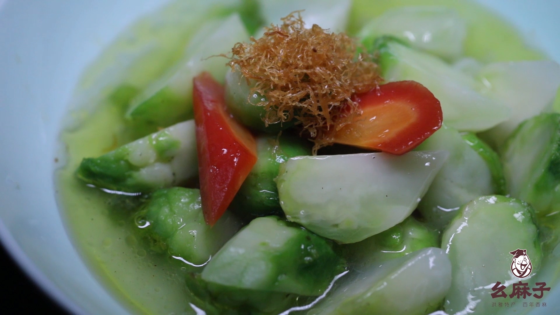 #美食#三分钟学会两道营养菜！大鱼大肉之后解油腻的素菜不可少，跟着两位大师一起来学习