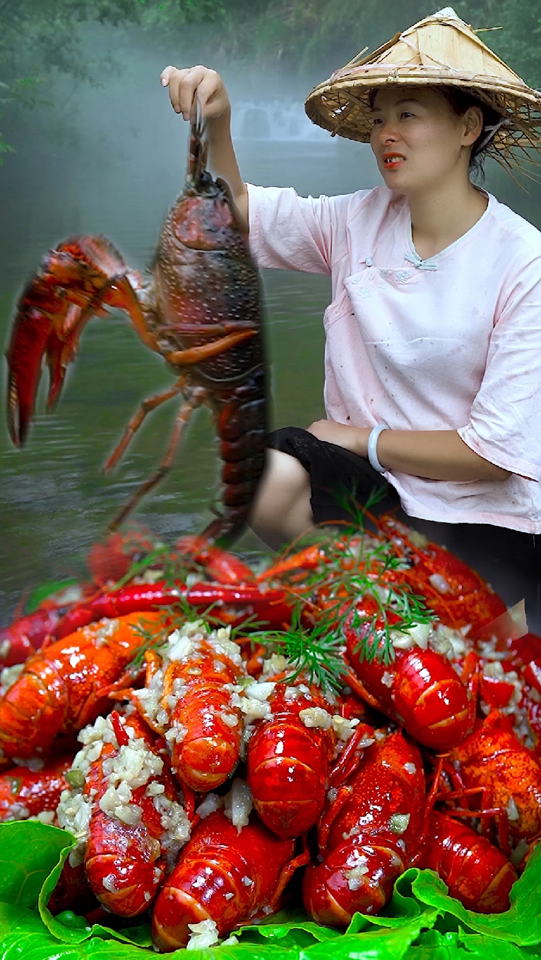 #美食看中国#蒜蓉小龙虾，回家可以试试哦超级好吃