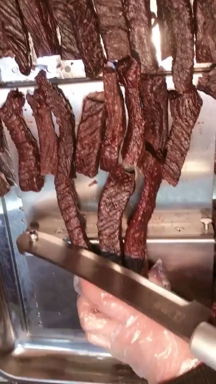 孜然味牛肉干,八成干,上等黄牛后腿肉肉制作!
