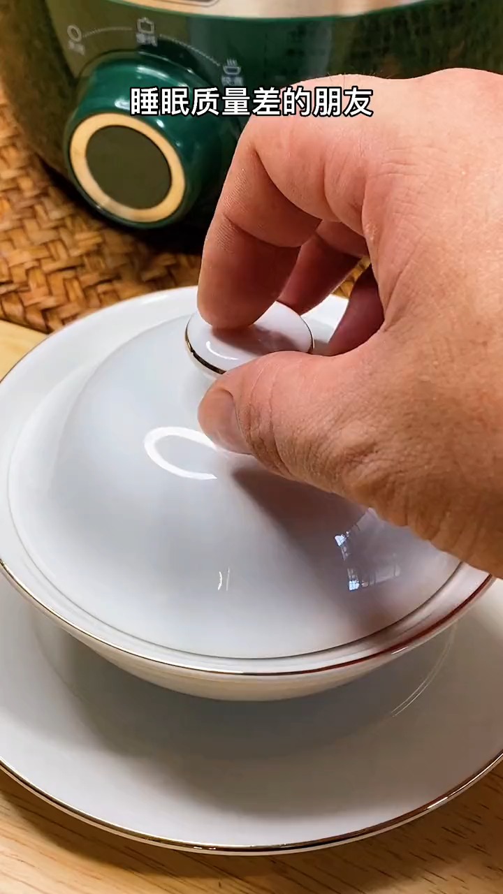 #轻知计划#睡眠质量差的朋友,可以试试这碗汤! 灵芝瘦肉汤