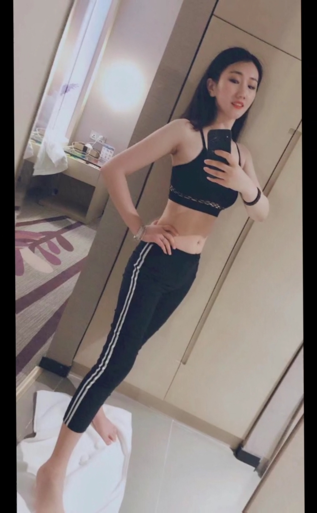 #瘦身减肥#原来一-个人真的可以活成自己讨厌的样子。满身的肥肉自己都觉得恶心!