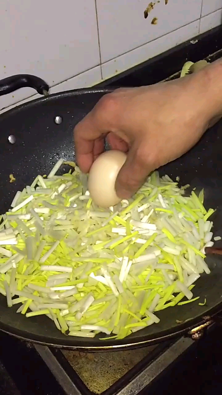 韭黄炒蛋正宗做法,好吃不腻