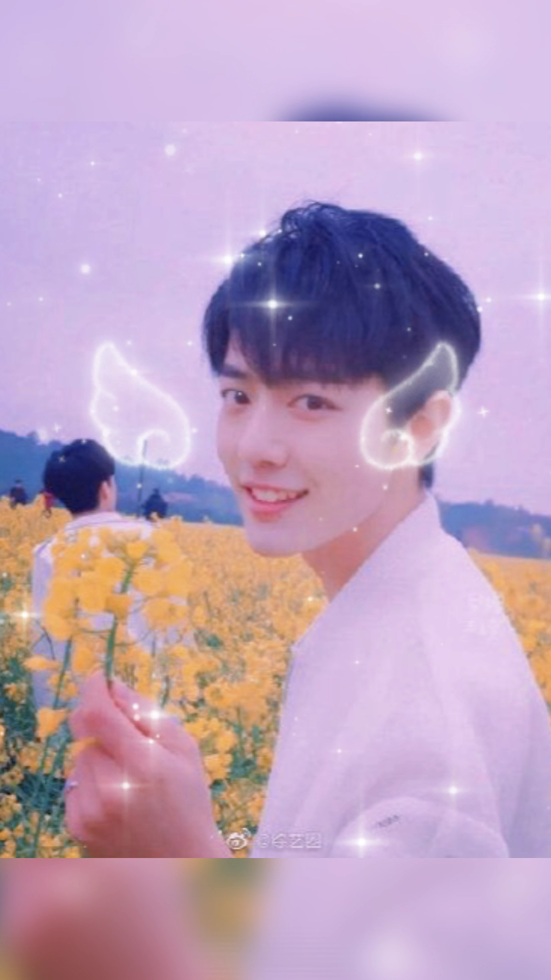 #肖战#春暖花开时节,为大家分享一组肖战图片 来看看清爽帅气的学长吧