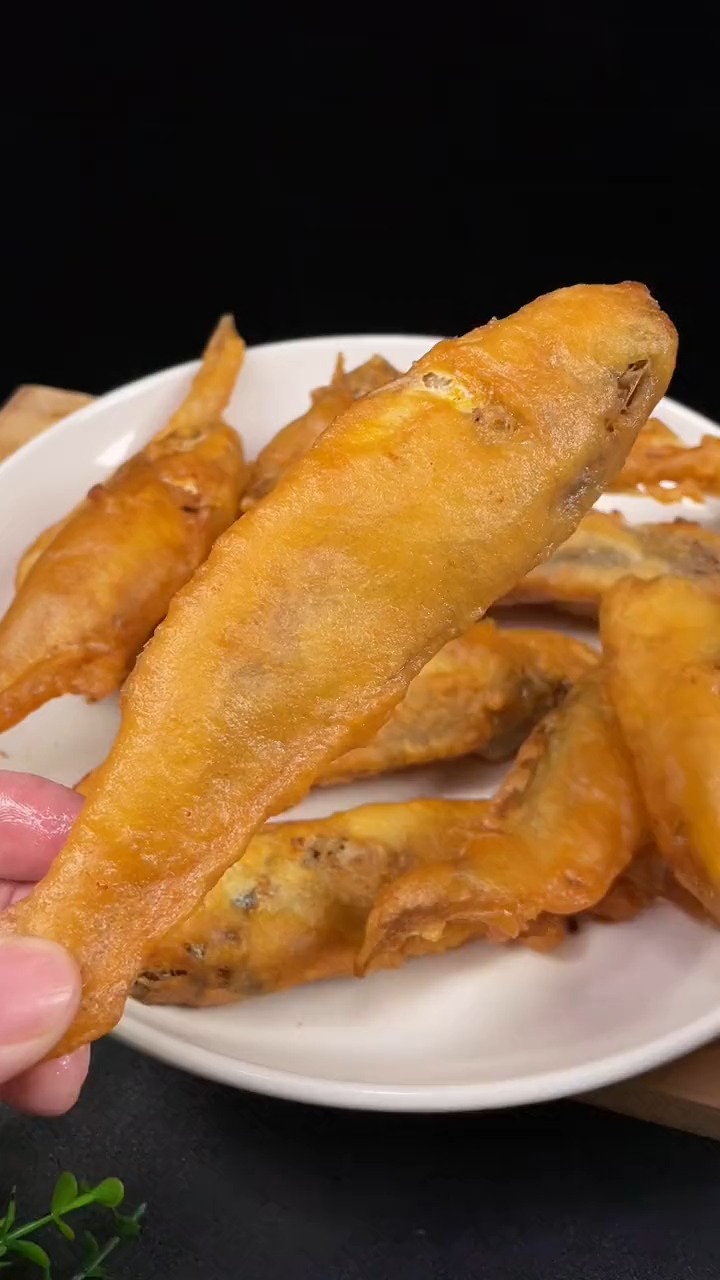 小黄鱼怎么样才能炸的外酥里嫩,鲜美好吃呢,很多人第一步就做错了,海鲜,小黄鱼