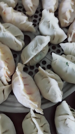 玉米牛肉饺子出锅了