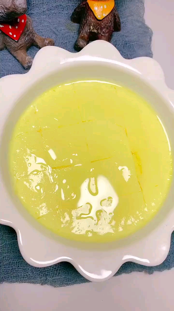 新鲜的土鸡蛋做出来的蒸蛋就是好