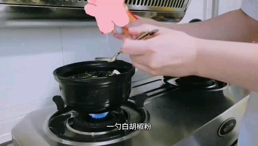 #自制家庭美食#豆腐海带豆芽汤