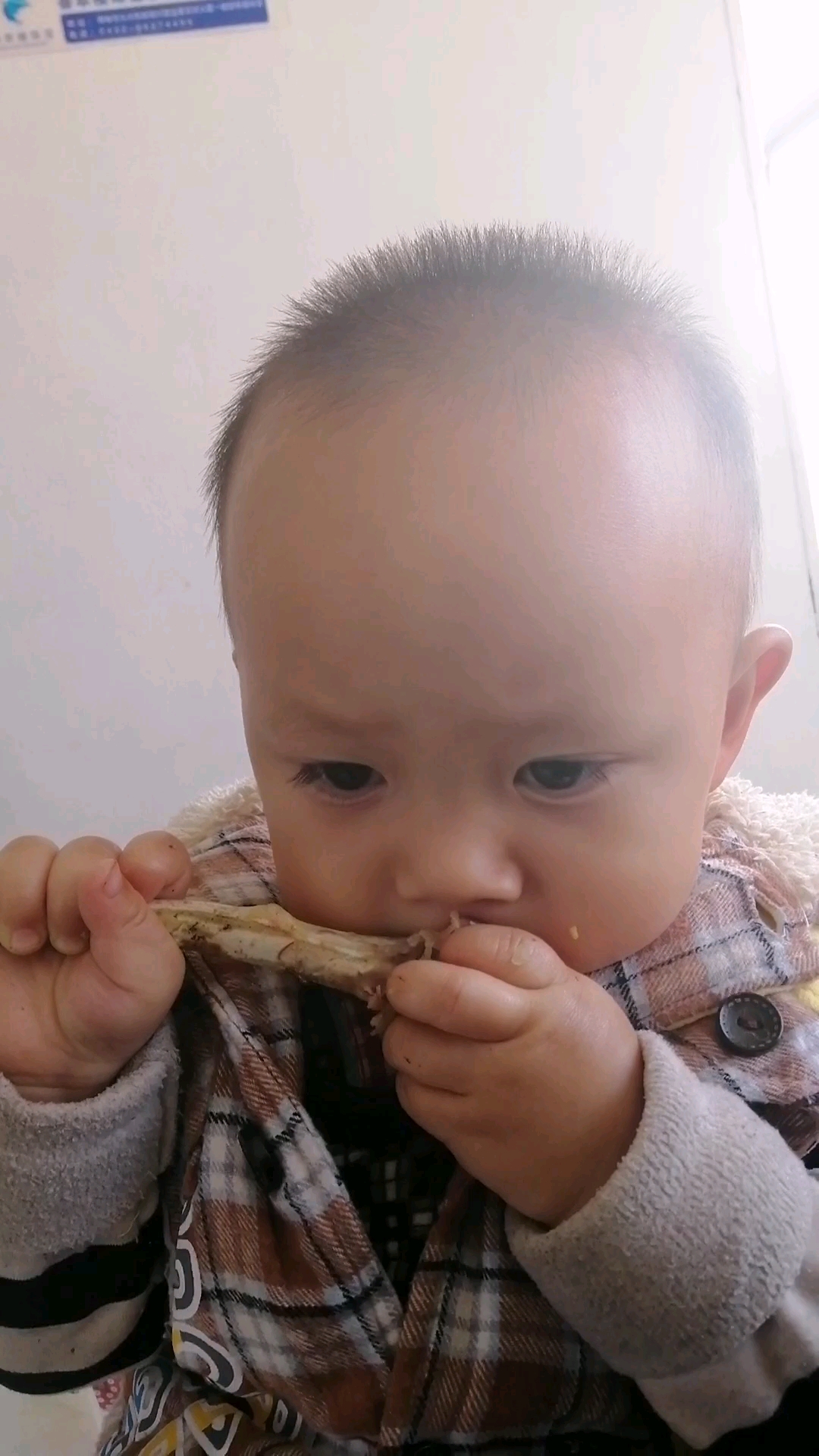 一个没有肉的鸡骨头,儿子都吃的这个香