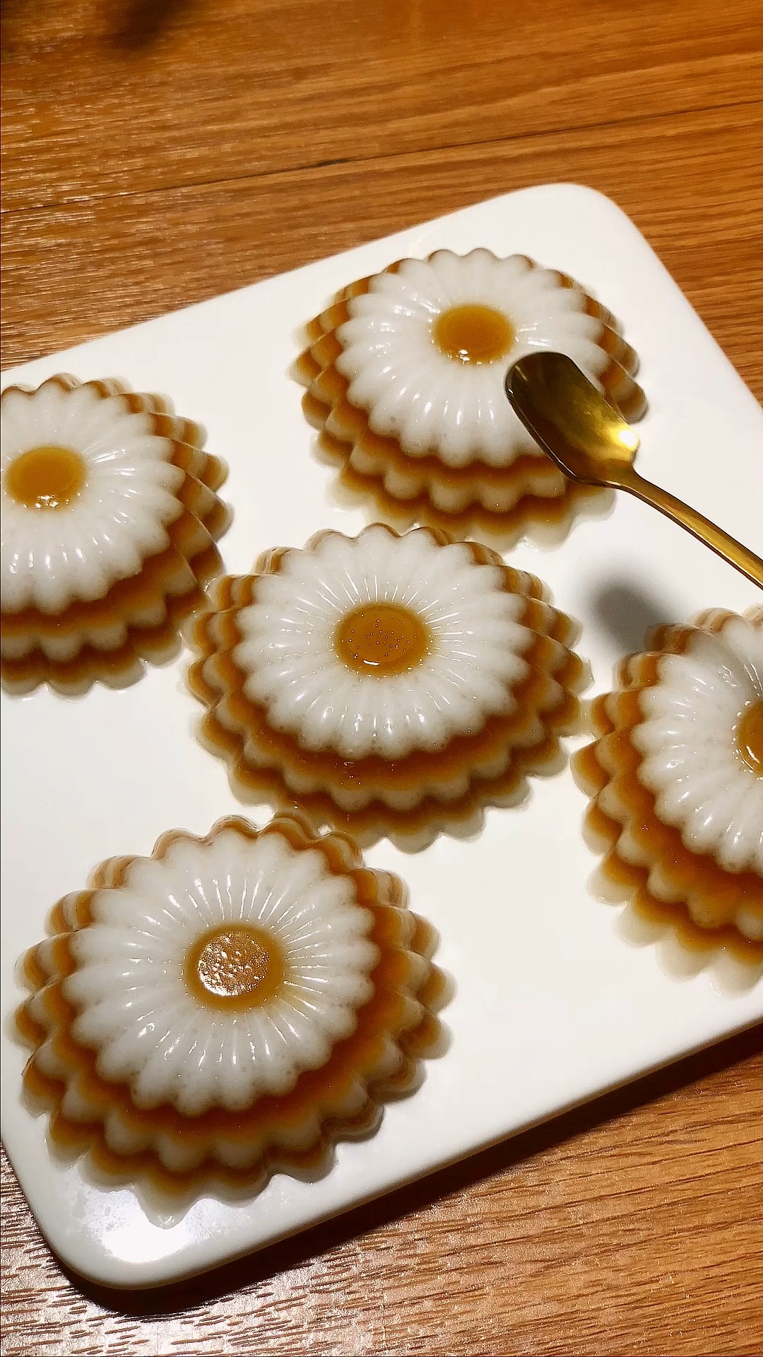 #自制美食#广式特色传统小吃,红糖椰汁钵仔糕,详细做法 甜蜜Q弹