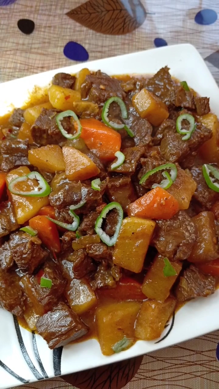 #万圣来袭#萝卜炖牛肉,让你多喝二两酒