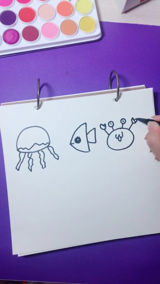 【宝妈课堂】今天交宝妈画一些水里的小动物简笔画怎么画。一看就会。