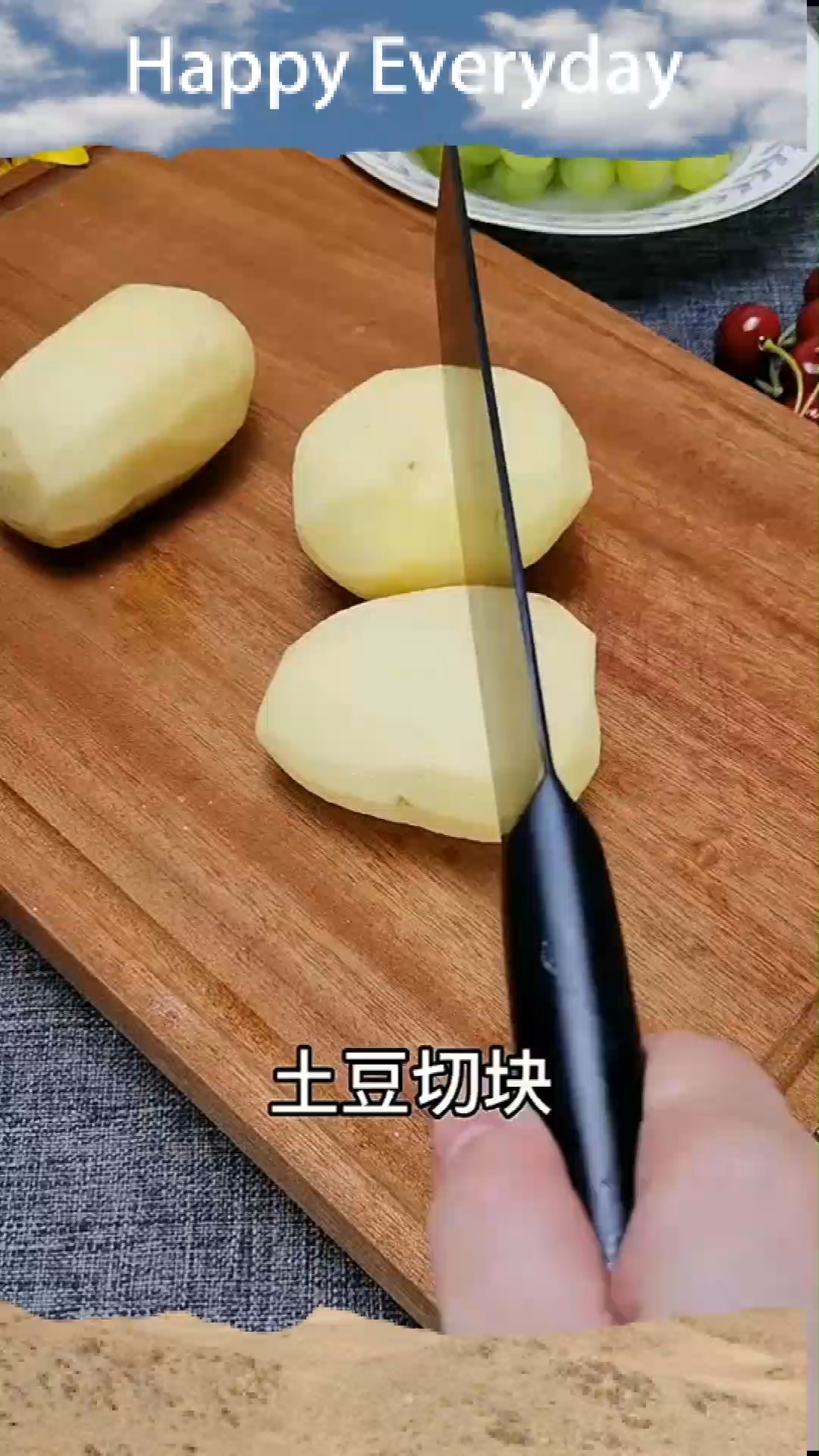 这样做的土豆饼小孩子特别喜欢吃