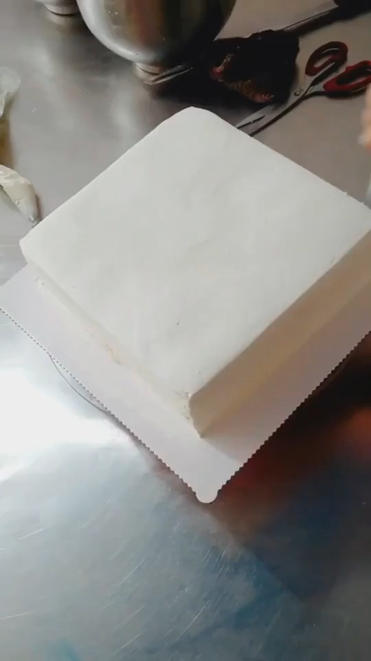 蒂芙尼蓝TiffanyBlue爱情玫瑰方形生日蛋糕,喜欢吗