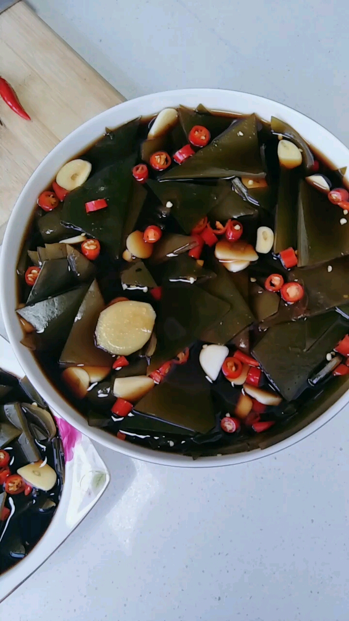 陪读妈妈天天不知道做啥吃的,好久没做酸辣海带了,做点下饭的泡菜