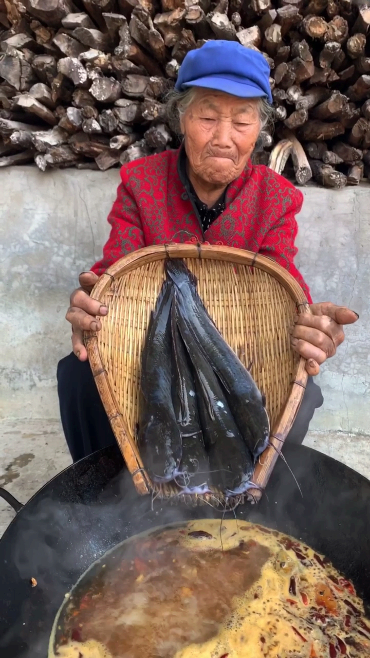 #中国的美食#山里人吃野生胡子鱼