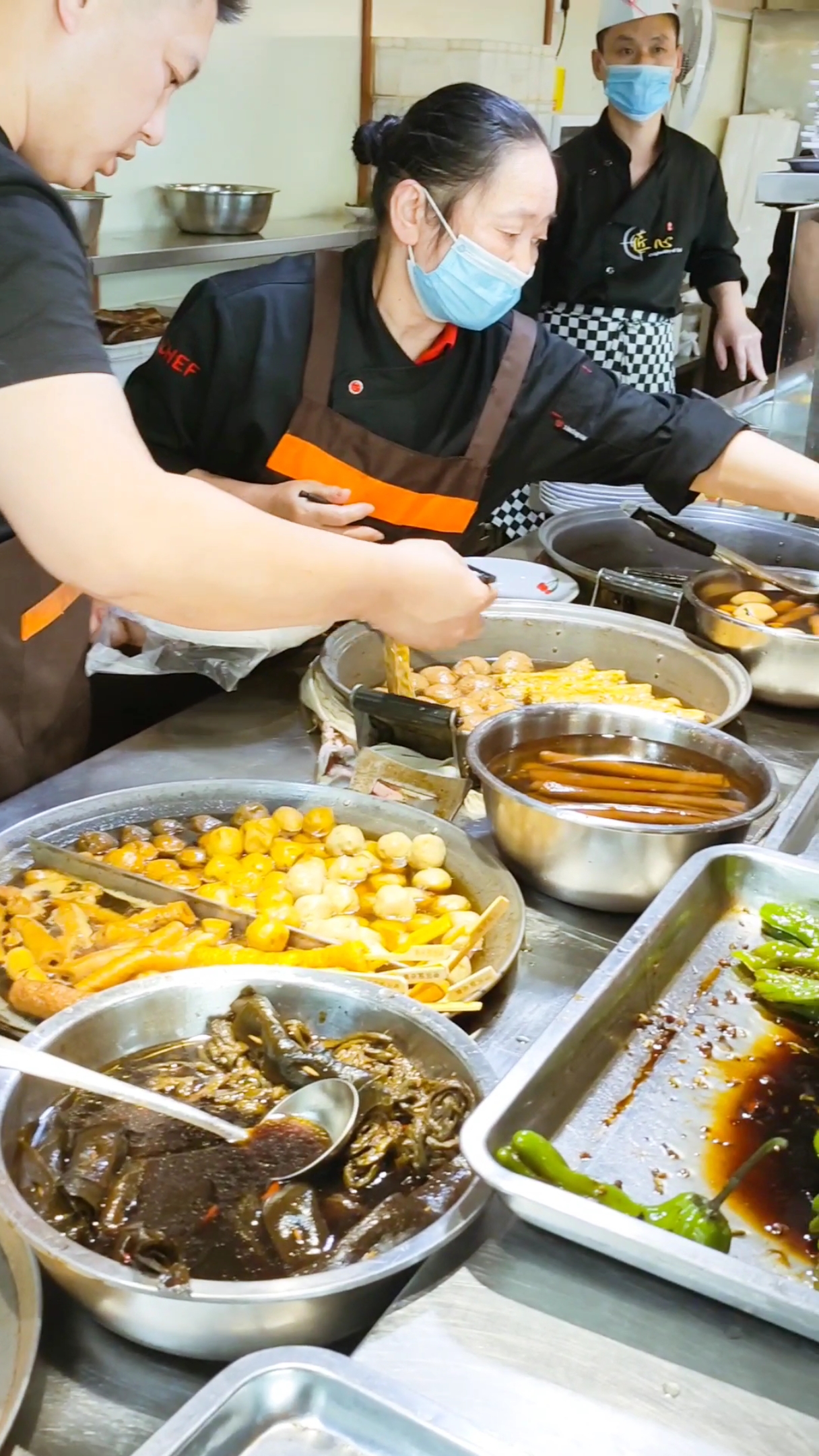 #甏肉干饭#《甏肉干饭》是济宁本地的特色小吃,本店正宗教学,现已普及全国,任何美食店都可代