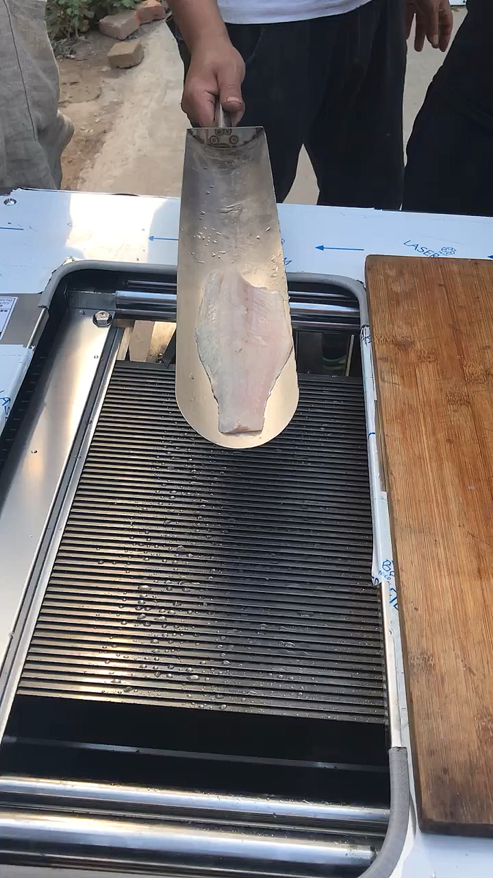 斜切鱼片机