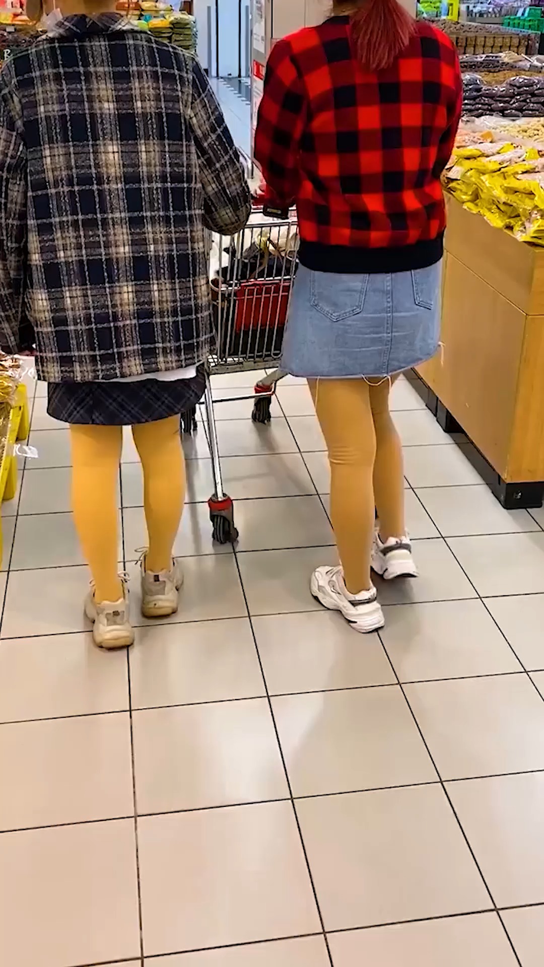 肉色打底袜,不等于“光腿神器”