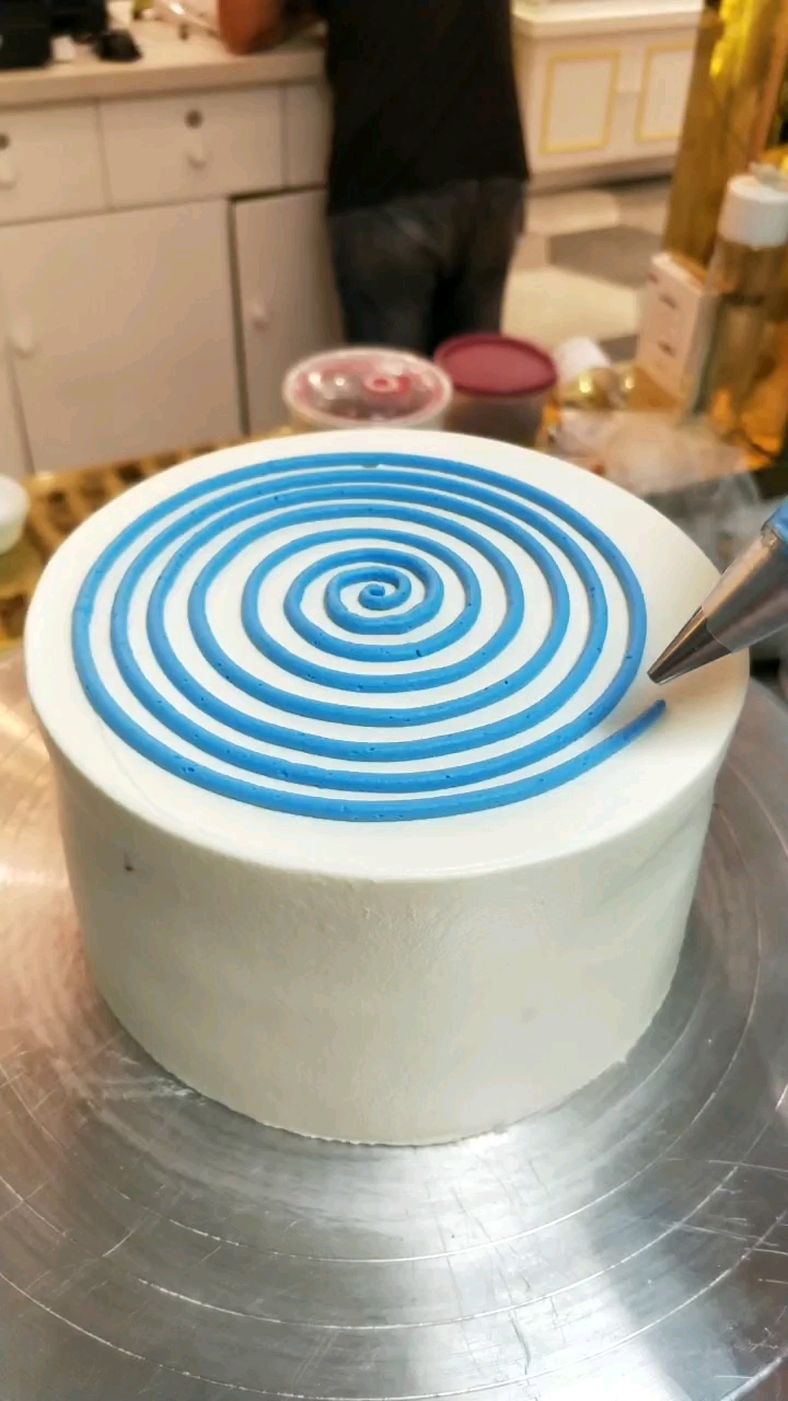 小黄鸭蛋糕制作过程