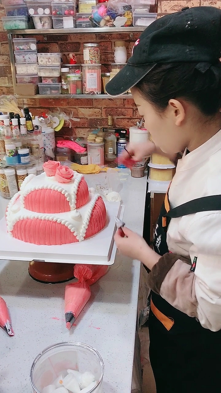 #生日蛋糕#两层鲜奶蛋糕教程来袭