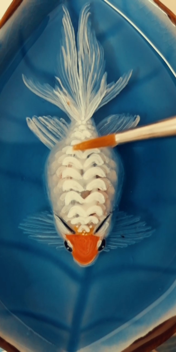 #树脂画#【树脂画】盘条鱼,画的不好,也给个支持不