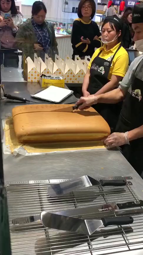 好好的面包被你们贴上了一个网红标签,瞬间价格翻了十几倍