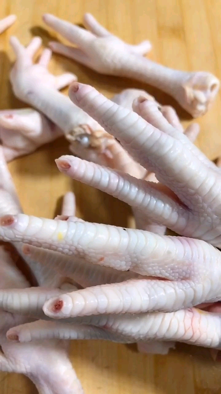 手撕凉拌鸡爪 超级好吃又简单快来一起做吧