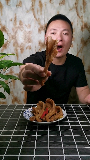 #自制美食#泡鸭爪爽脆的秘诀,原来是一碗泡脚水