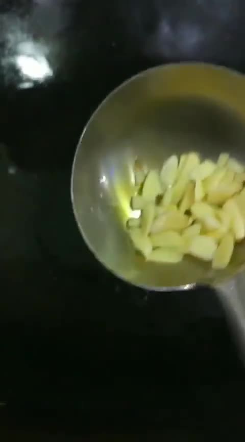 大头菜可以这样做,多放油,少放盐,点红辣椒,色香味俱佳。巧媳妇不会也会做的菜,家常菜