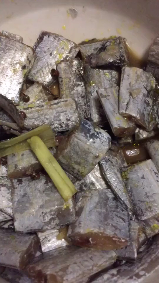 自制鱼罐头 做法(1)