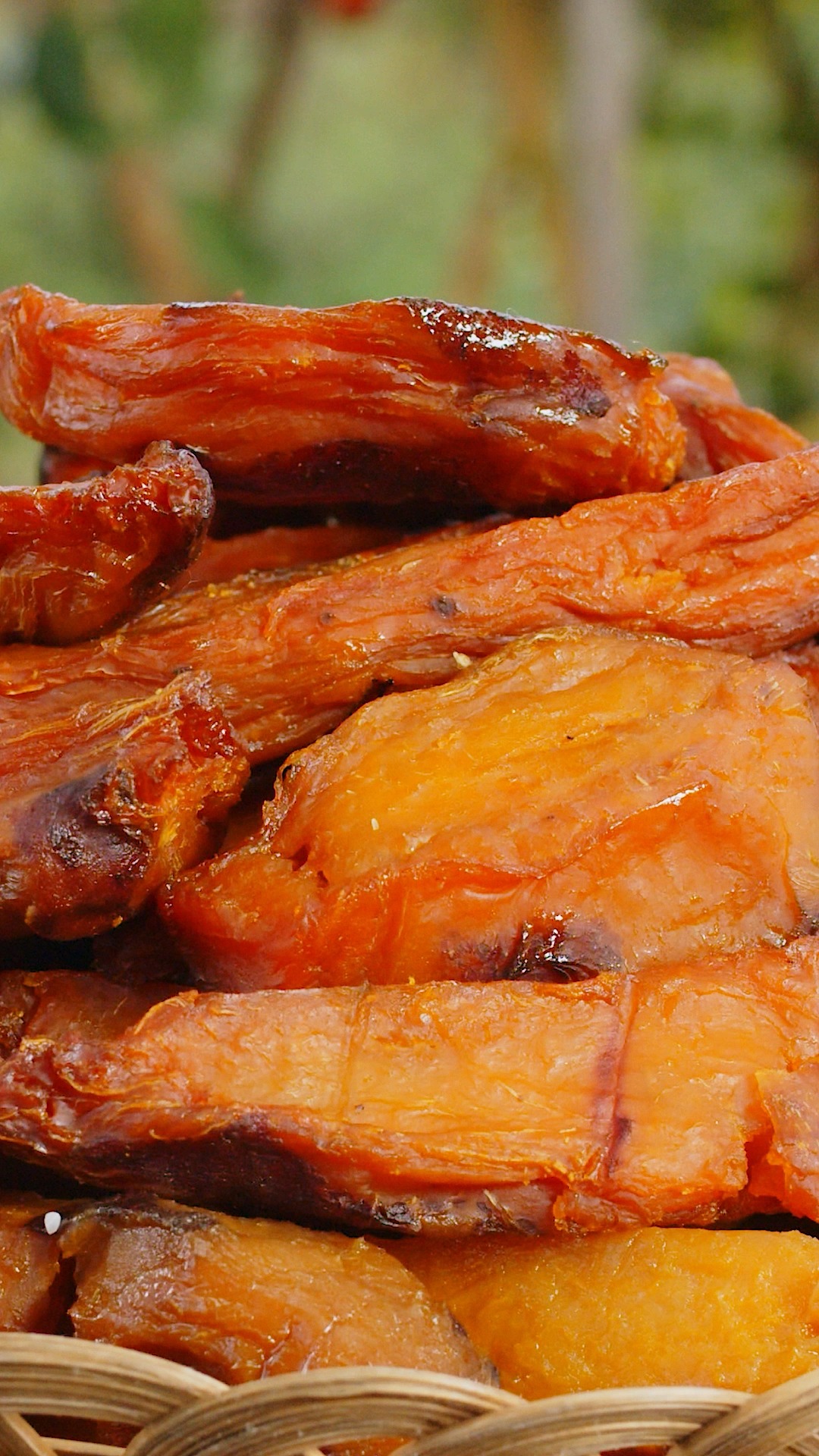 #美食#红薯干的家庭做法,又香又甜有嚼劲,没有太阳也能做。