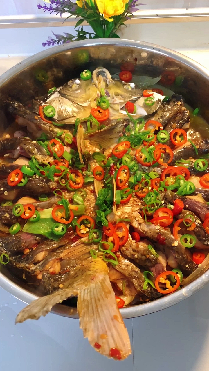 #自制美食#鲤鱼别再红烧了，教您做无水炖鱼，鲜香味美，上桌汤汁都不剩！