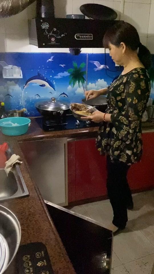 炖3小时,只为1碗汤,满满的精华,闽南人的“挤膏”你喝过吗#煲汤