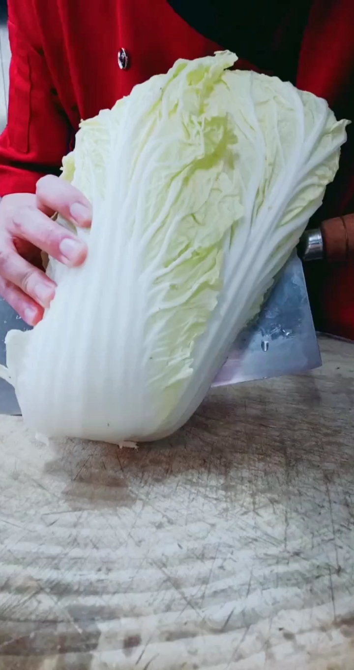 #寻找最牛手艺人#吃火锅的大白菜,这样切最好吃了