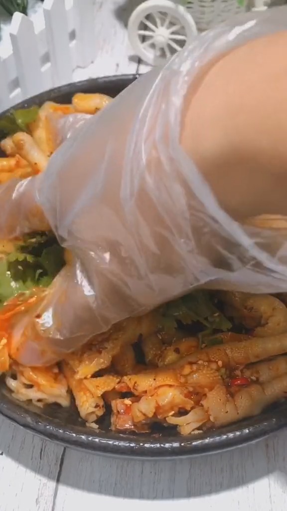 #美食看中国#麻辣凉拌鸡手