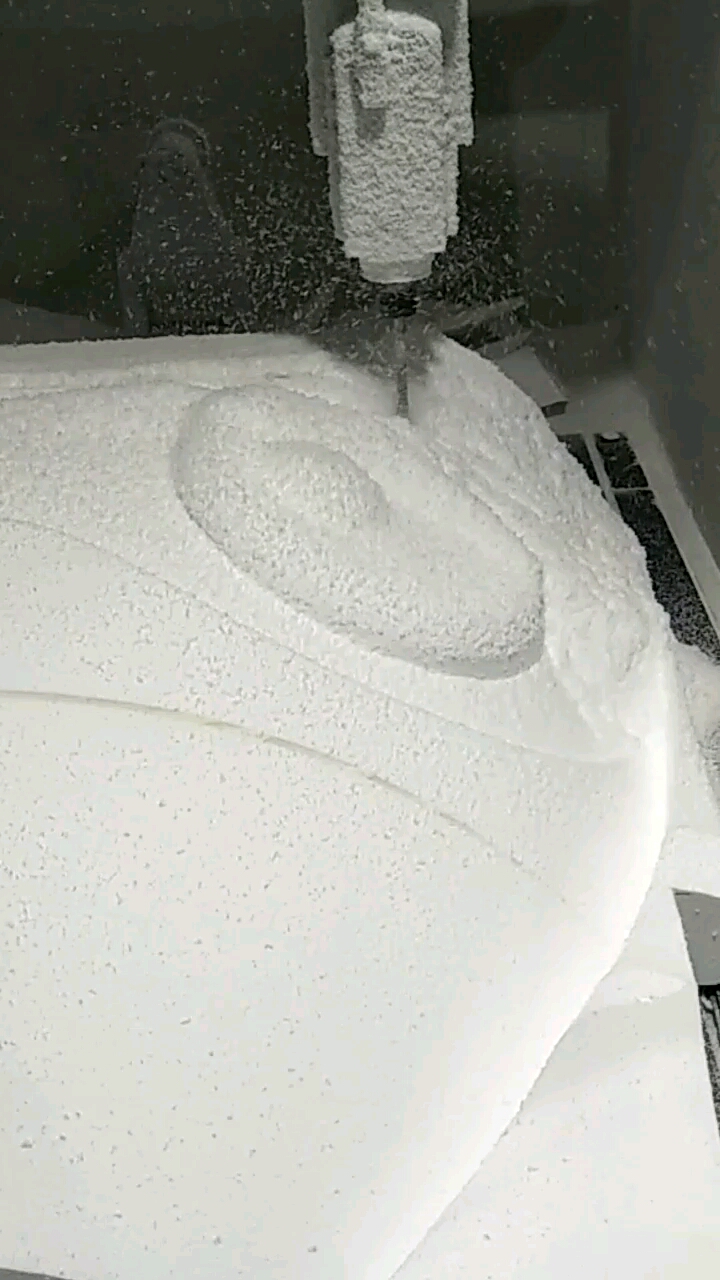 卡通章鱼雕刻中