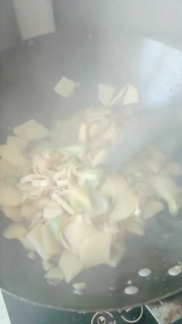 酱香尖椒干豆腐土豆片