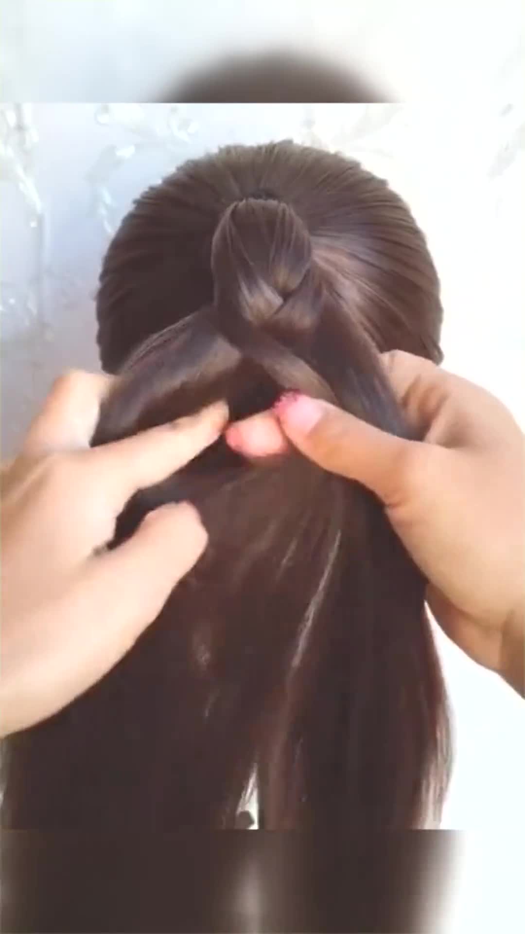 手把手教你鱼骨辫,分分钟变身超级无敌美少女