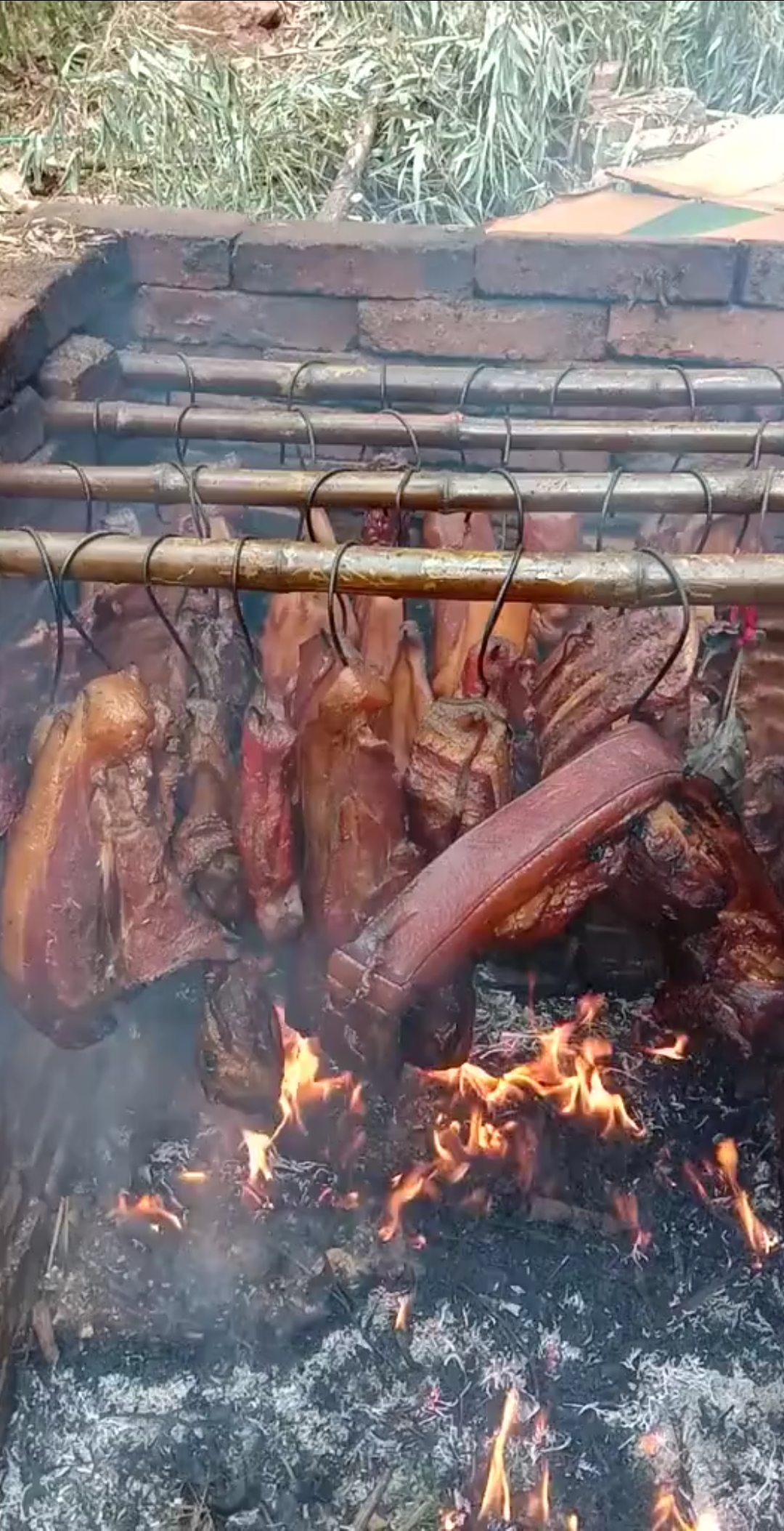 熏腊肉你看过吗?