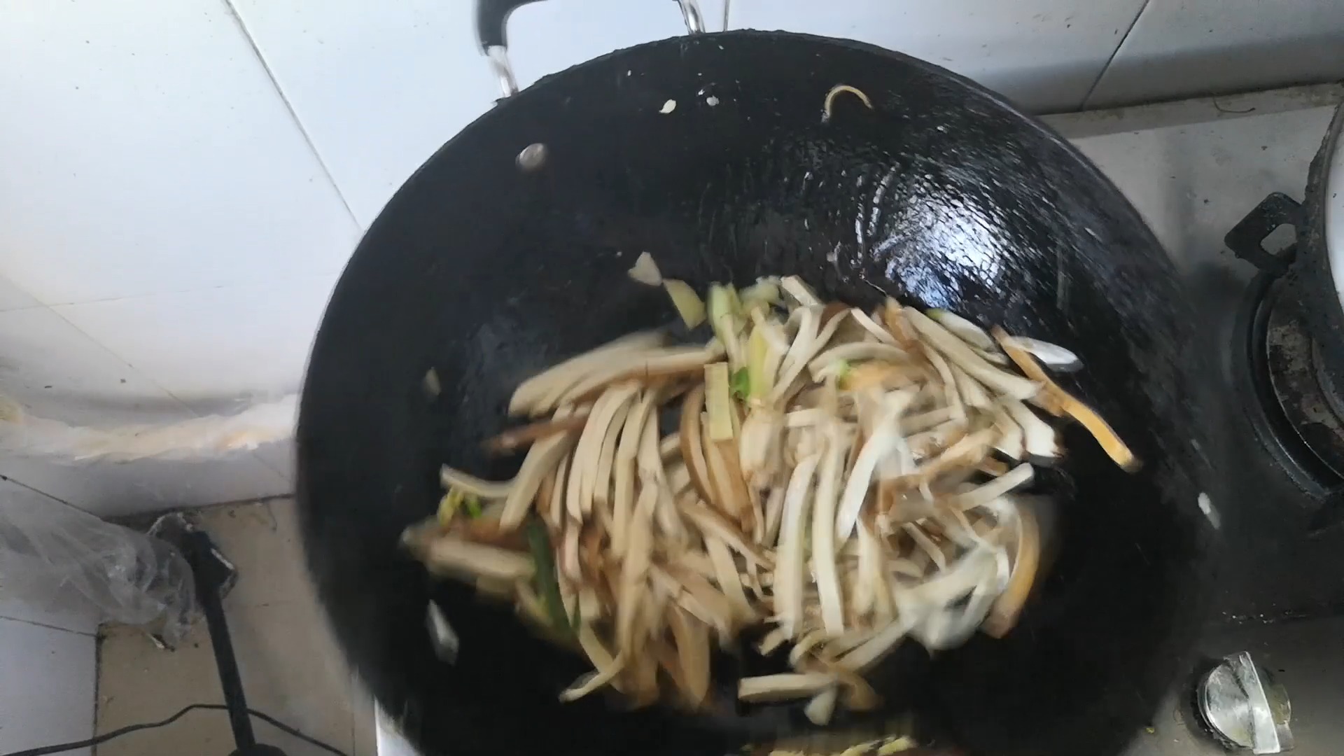 #自制美食#韭菜鸡蛋香干成品 绿色蔬菜 鸡蛋里含有蛋白质 美食 家常菜 唯有美食与你的健康