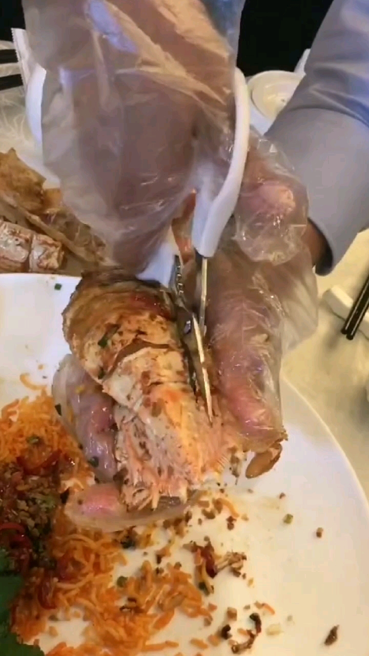 #黑暗料理之王#快速剥超大皮皮虾