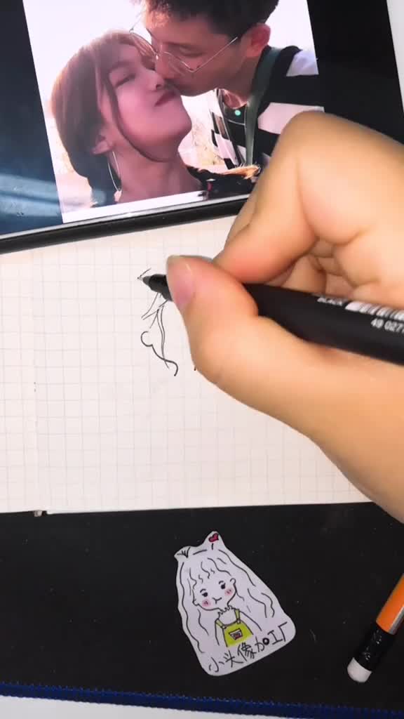 简笔画画一对甜甜的小情侣,点赞抽送小头像哦