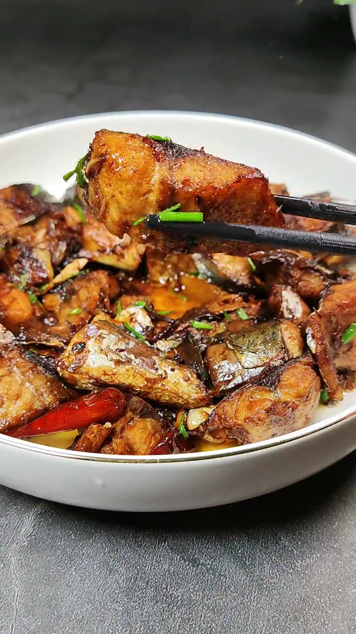 青条鱼怎么烧好吃