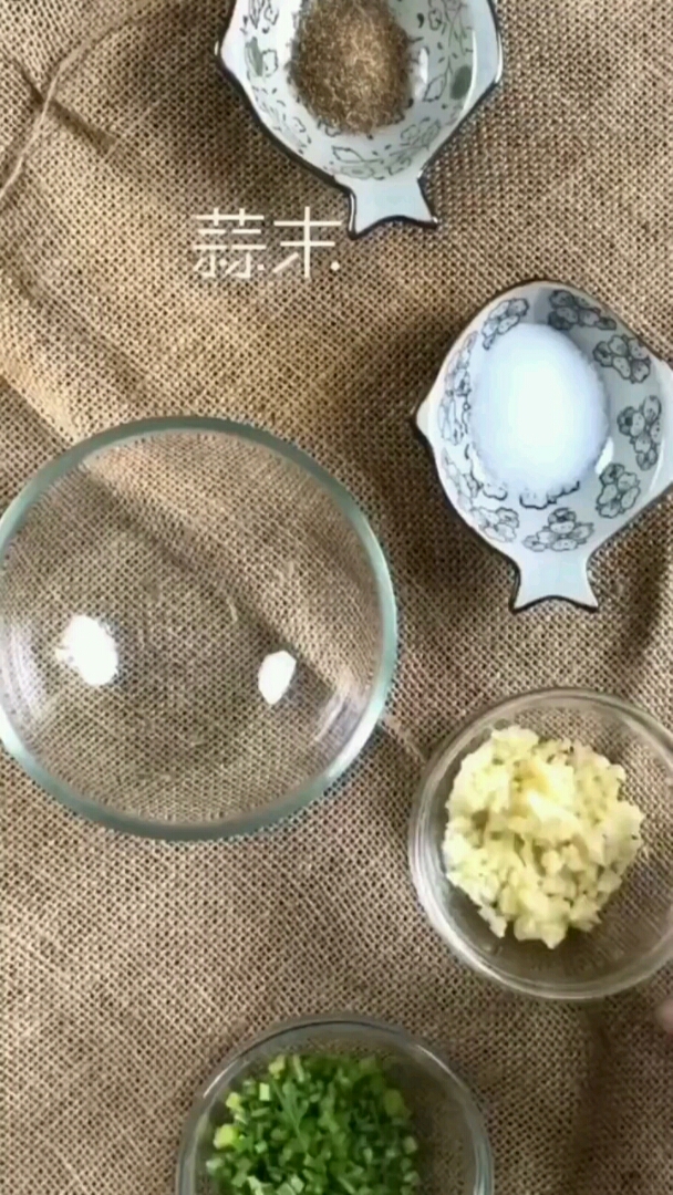 最爱的街边小吃烤茄子 一个微波炉就能搞定