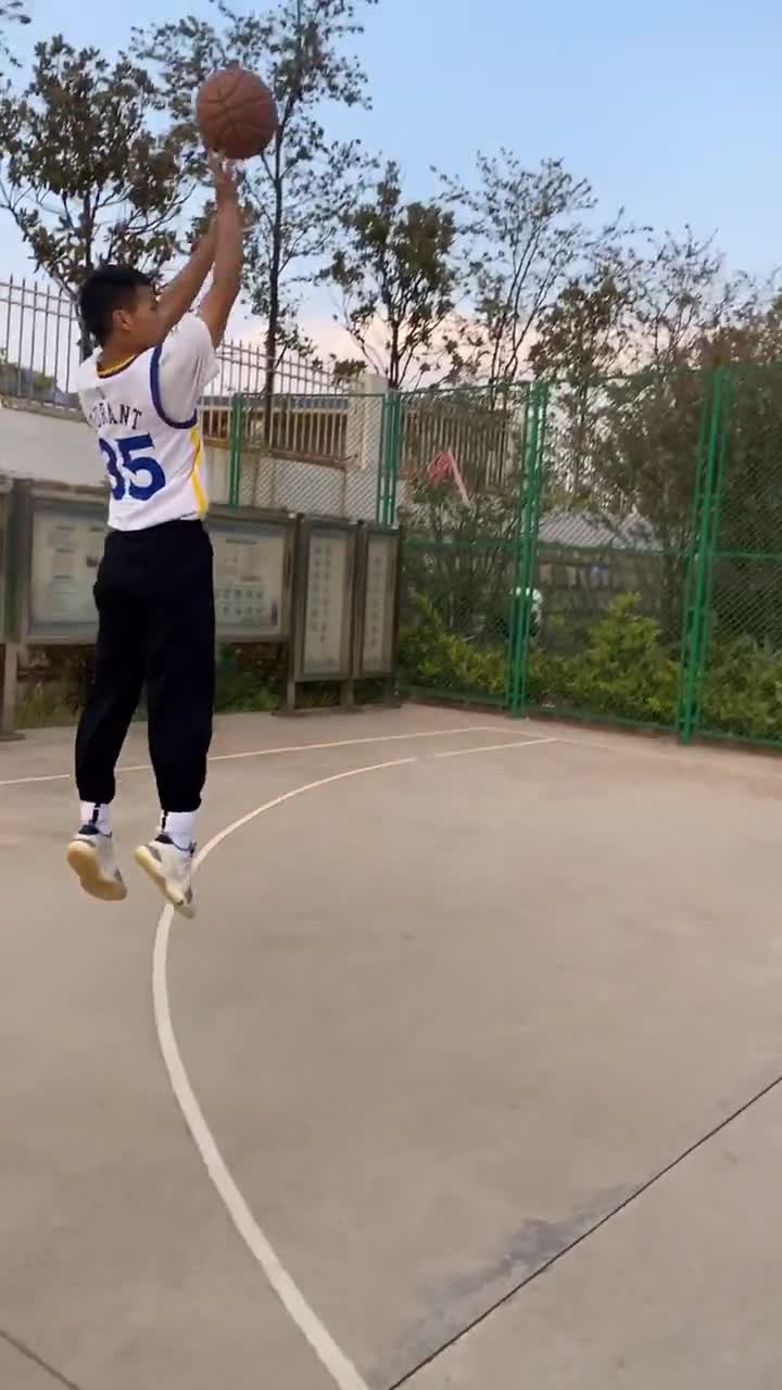 前方有敌人!