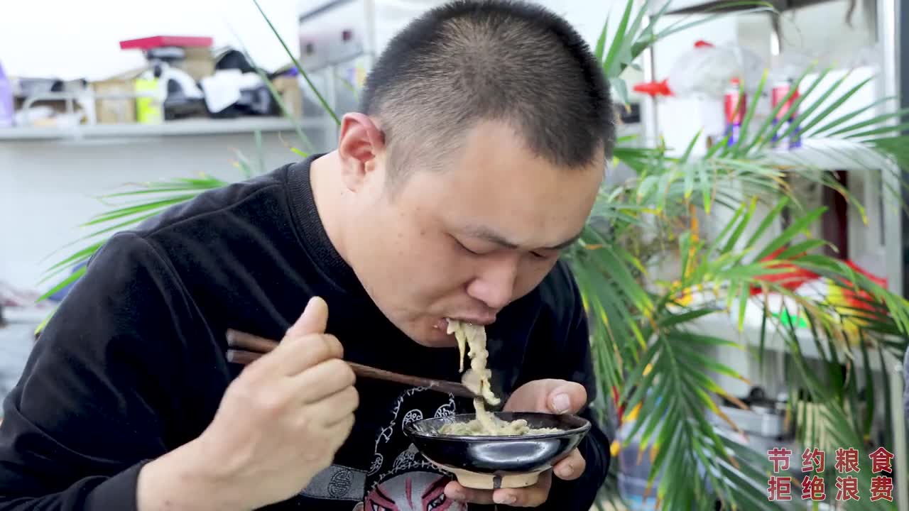 天冷了来顿“涮羊肉”怎么样?四个人三斤肉,热热闹闹聚一聚