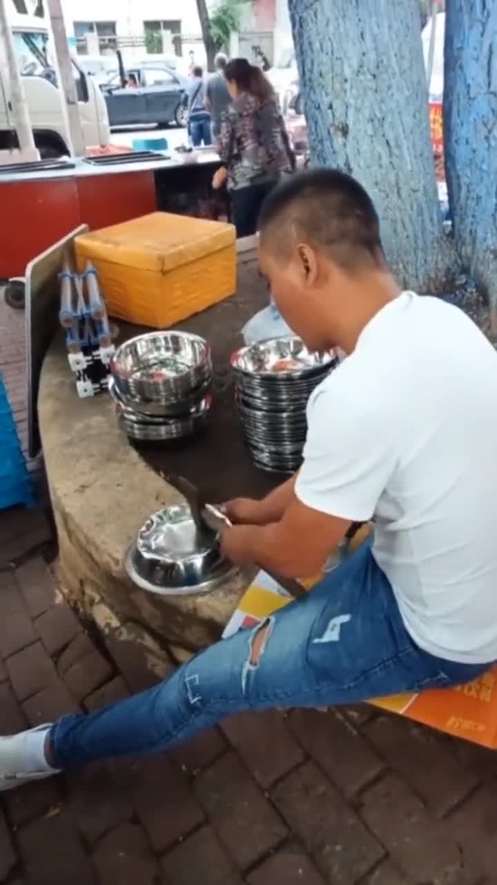 崭新的盆,为什么要敲扁,谁知道原因